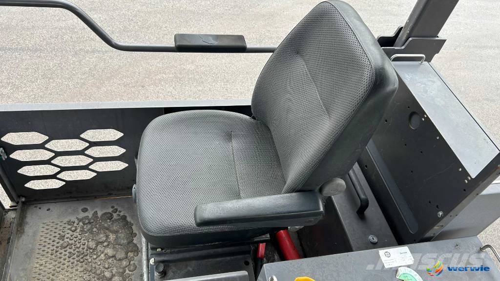 Volvo ABG P6820C Finitrici