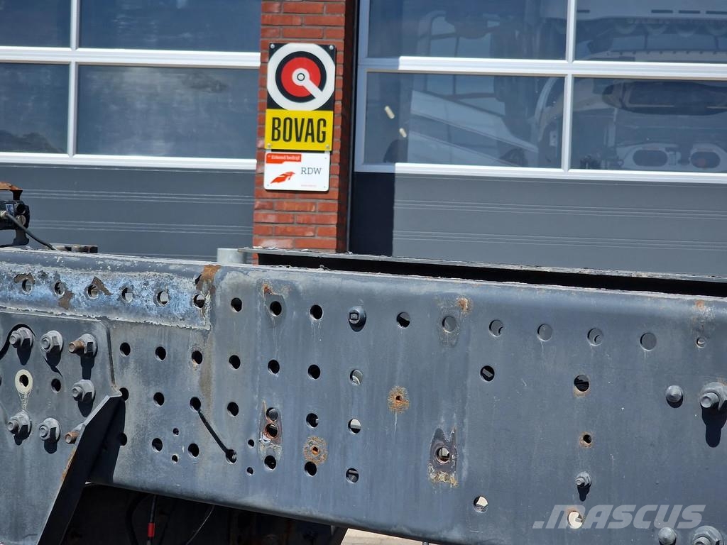 DAF XF 530 chassis 6x2*4 - 4.60 WB - Retarder - Steeri Çekiciler
