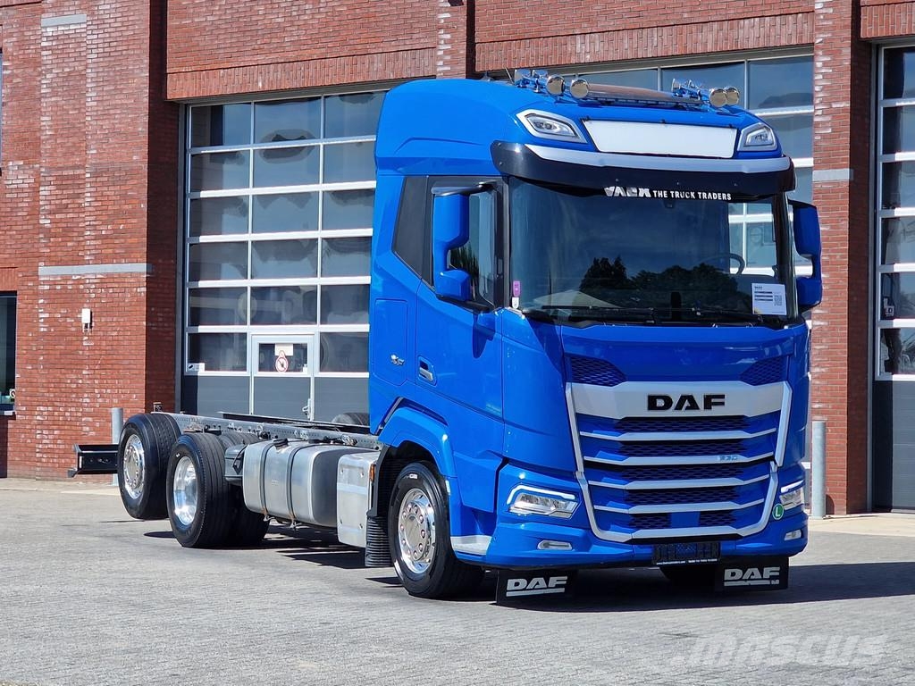 DAF XF 530 chassis 6x2*4 - 4.60 WB - Retarder - Steeri Šasija ar kabīni