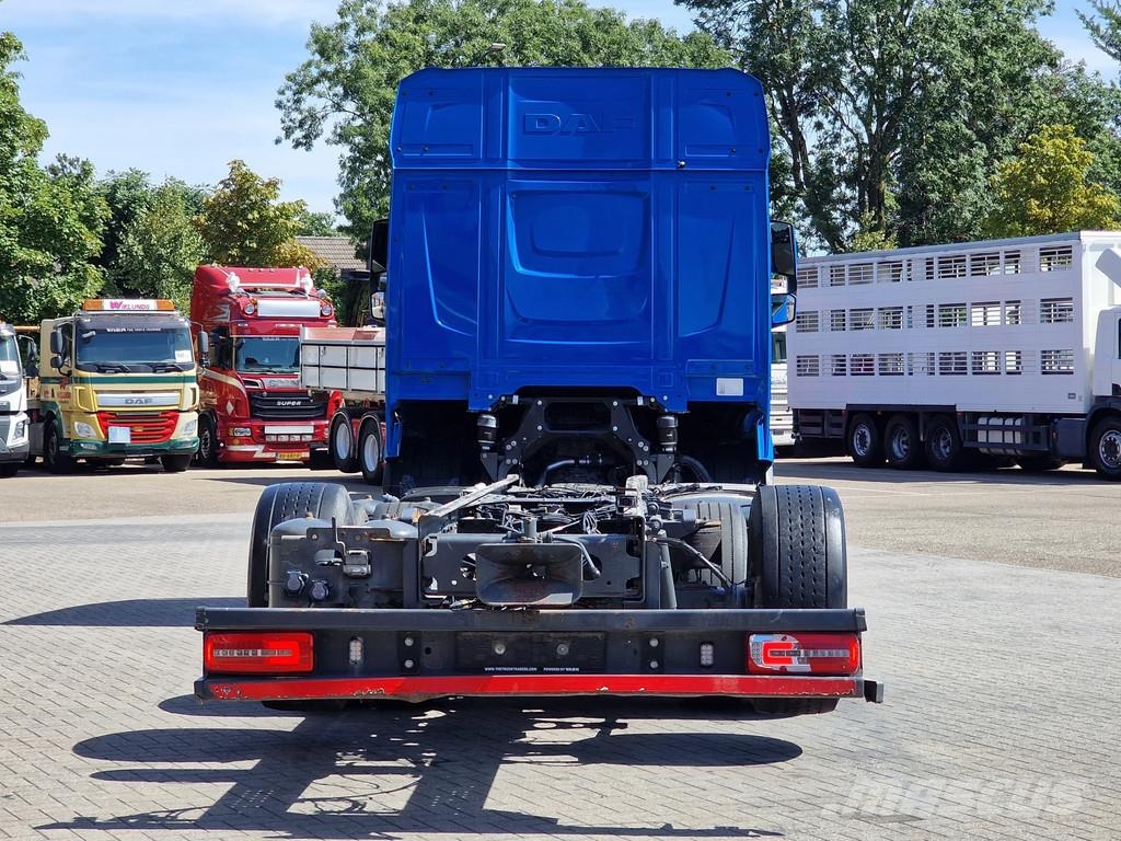 DAF XF 530 chassis 6x2*4 - 4.60 WB - Retarder - Steeri Çekiciler