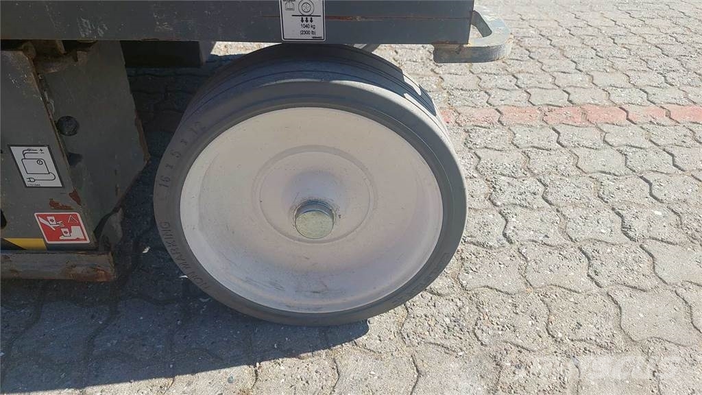 SkyJack SJIII4620 Elevadores de tesoura