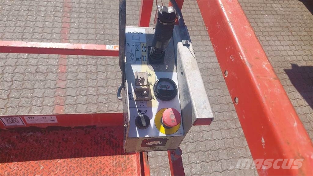 SkyJack SJIII4620 Elevadores de tesoura