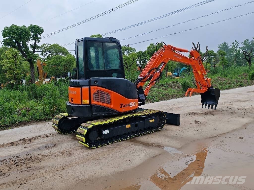 Hitachi ZX 50 U-3 حفارات صغيرة أقل من 7 طن (حفارات صغيرة)