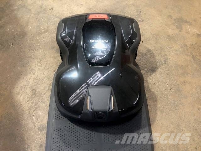 Husqvarna AUTOMOWER 415X Robot fűnyírók