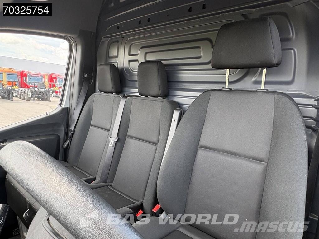 Mercedes-Benz Sprinter 215 CDI Automatik 150PS L2H2 Klima Kamera Panel vans