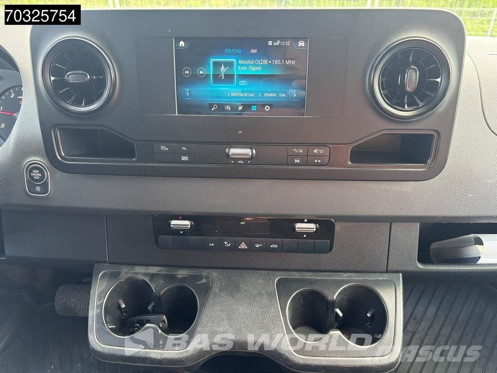 Mercedes-Benz Sprinter 215 CDI Automatik 150PS L2H2 Klima Kamera Pakettiautot