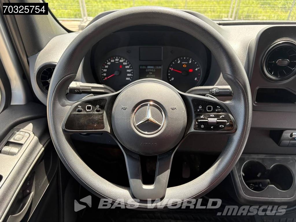Mercedes-Benz Sprinter 215 CDI Automatik 150PS L2H2 Klima Kamera Panel vans