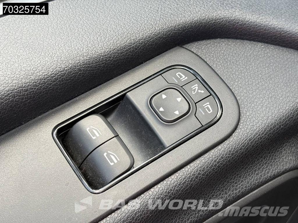 Mercedes-Benz Sprinter 215 CDI Automatik 150PS L2H2 Klima Kamera 패널 화물차
