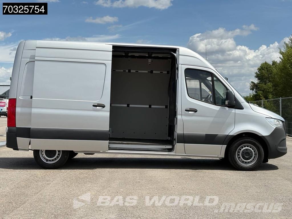 Mercedes-Benz Sprinter 215 CDI Automatik 150PS L2H2 Klima Kamera Panel vans