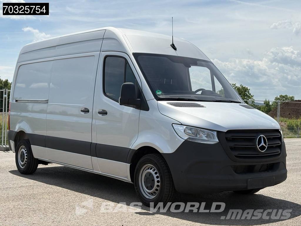 Mercedes-Benz Sprinter 215 CDI Automatik 150PS L2H2 Klima Kamera Panel vans