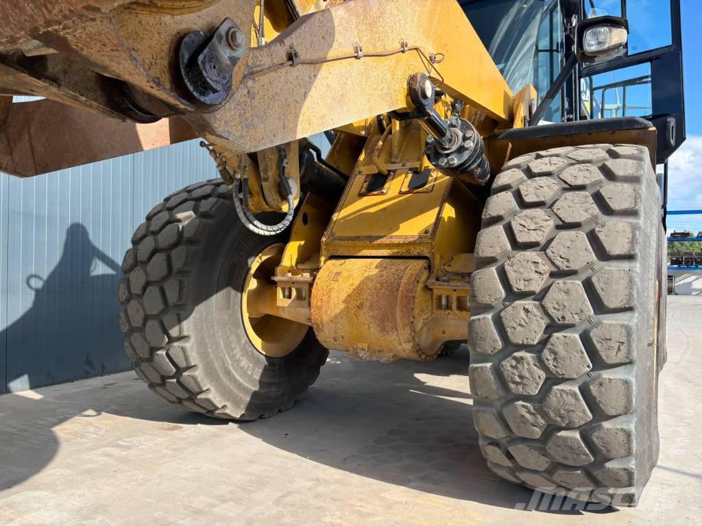 CAT 966K Wielladers