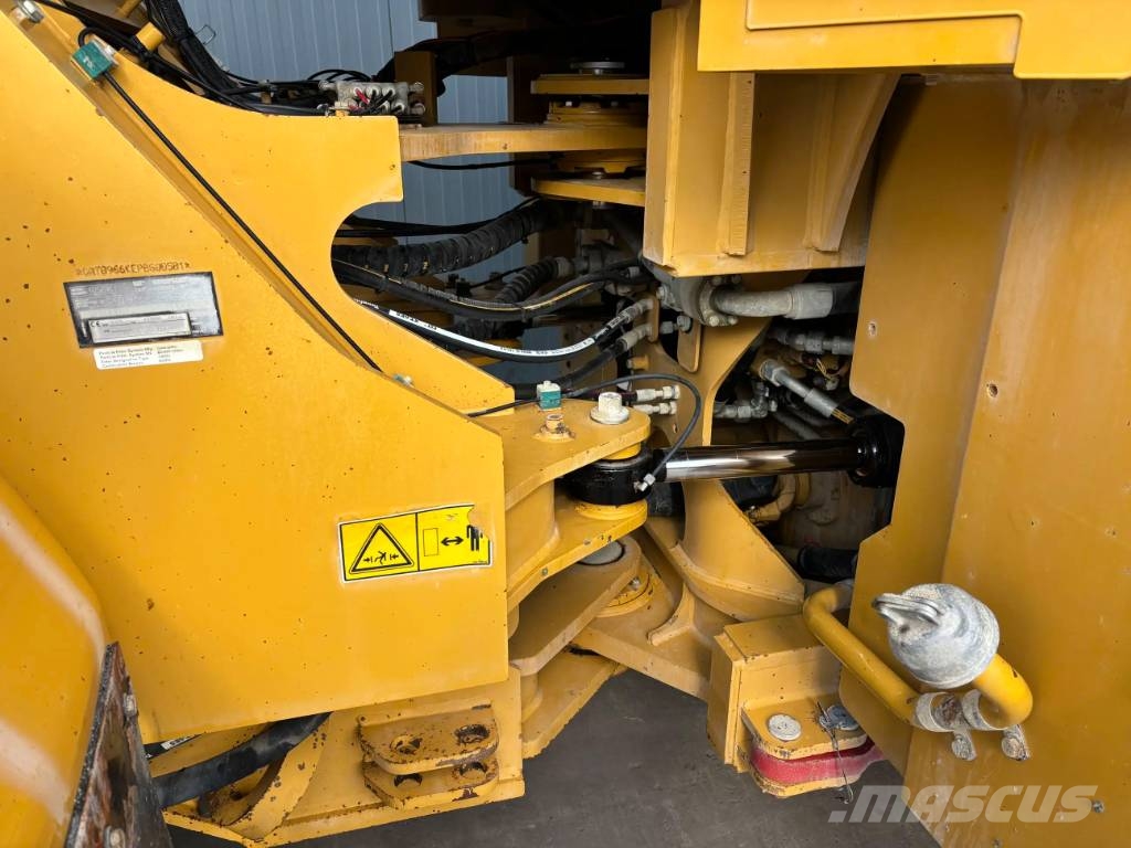 CAT 966K Wielladers