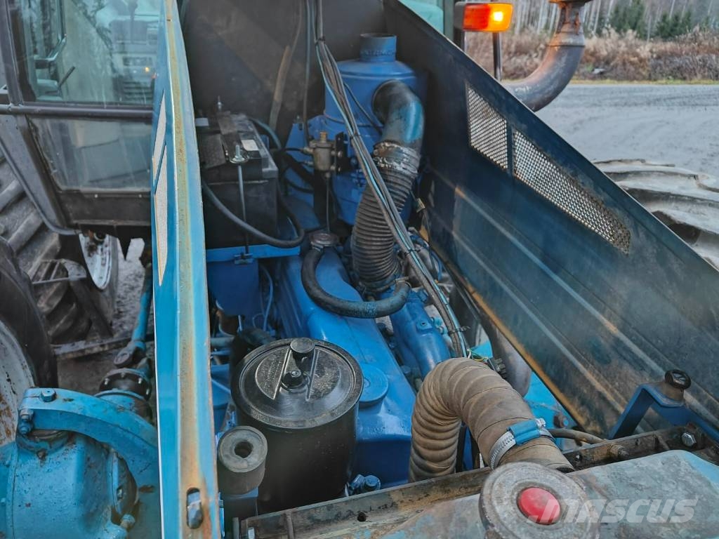 Ford County 1124 Tractores