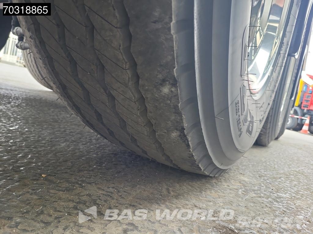 Kässbohrer STN 3 axles Gülle Waste Liftachse Semirimorchi cisterna