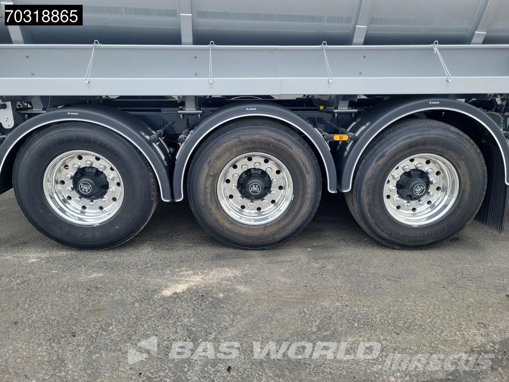 Kässbohrer STN 3 axles Gülle Waste Liftachse Semirimorchi cisterna