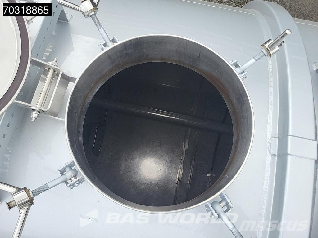 Kässbohrer STN 3 axles Gülle Waste Liftachse Semirimorchi cisterna