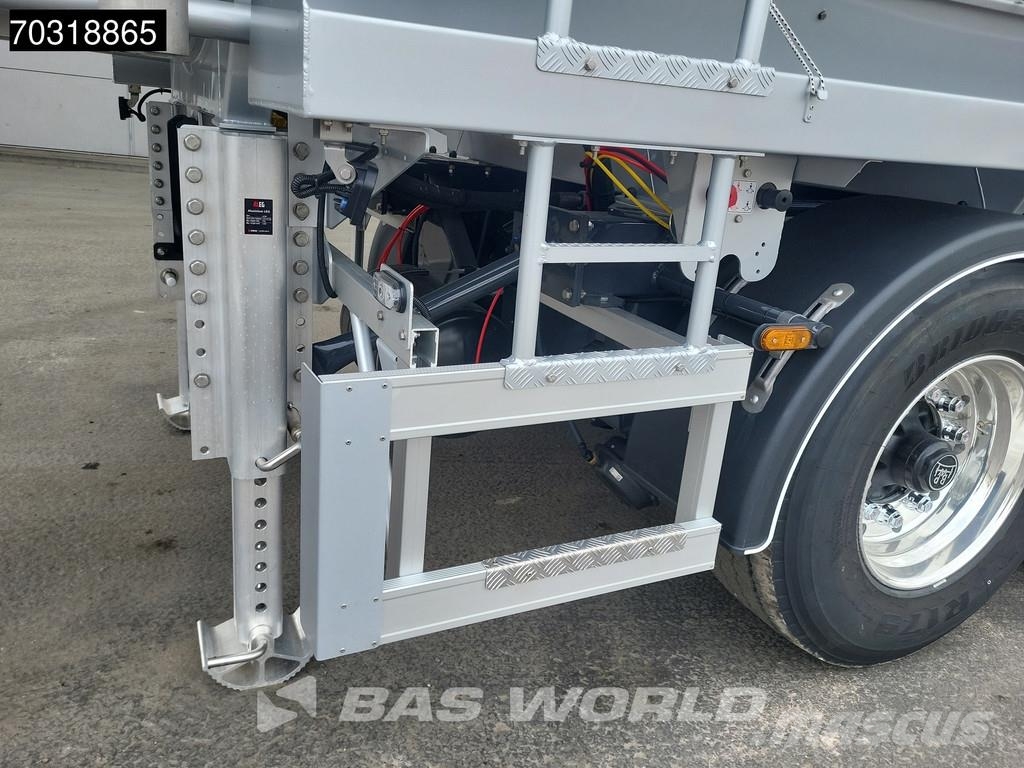 Kässbohrer STN 3 axles Gülle Waste Liftachse Semirimorchi cisterna