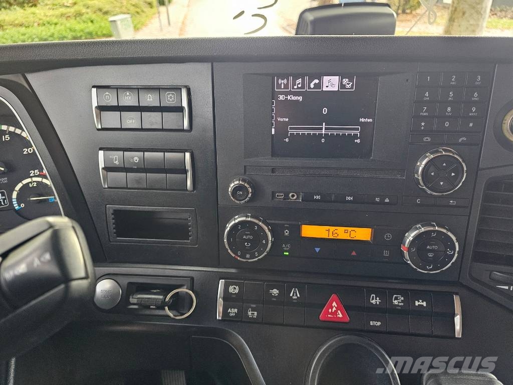 Mercedes-Benz Actros 4158 8x4 Heavy Haulage Tegljači