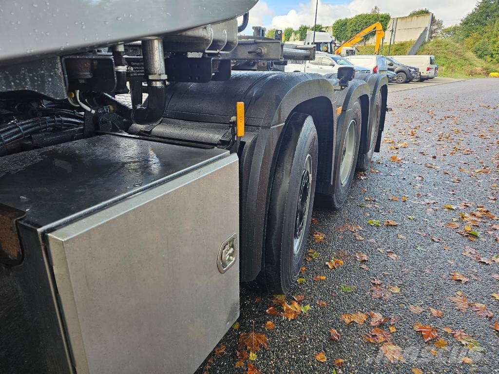 Mercedes-Benz Actros 4158 8x4 Heavy Haulage Tegljači
