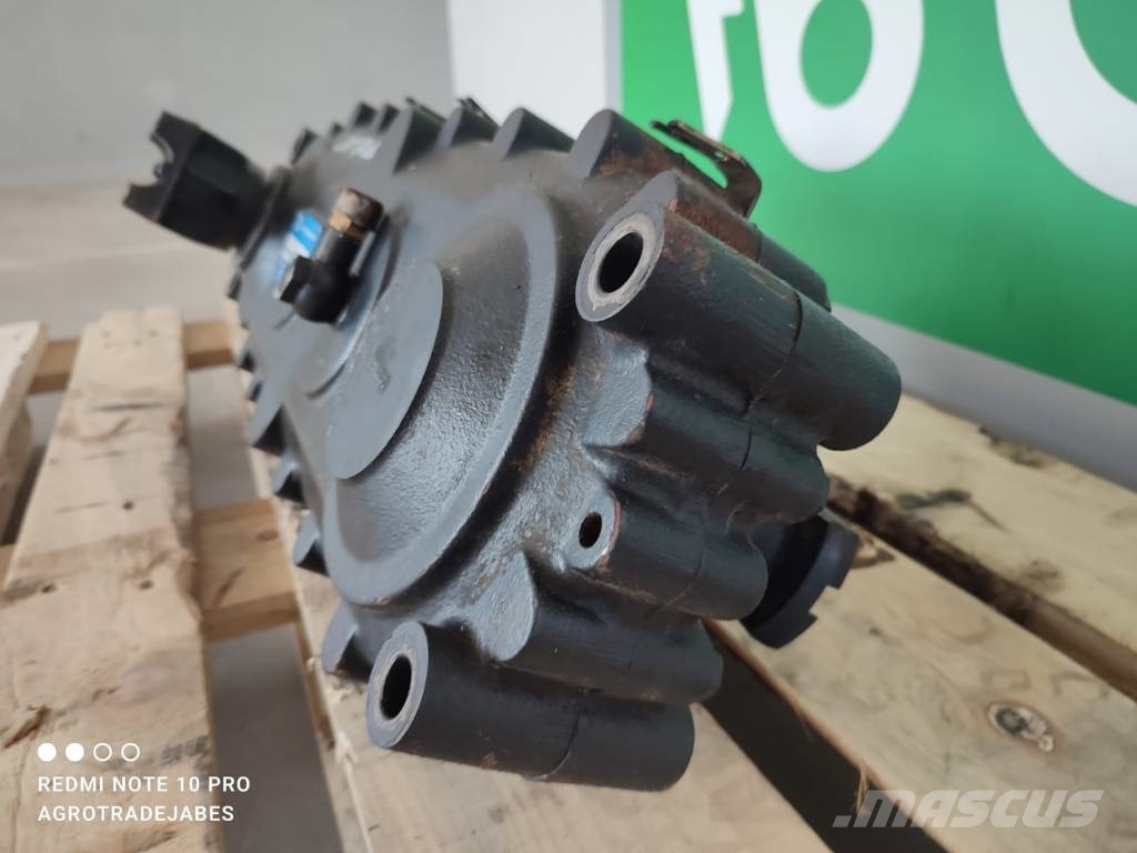 CAT Transmission transfer case DANA 306 79 CAT TH62 Transmissie