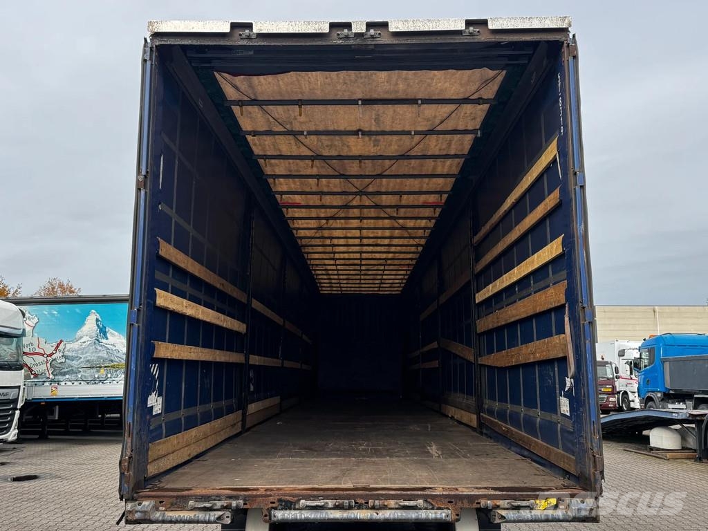 Krone Schuifzeil-Dak / SAF-Disc / Code XL / Huckepack نصف مقطورات بباب جانبي