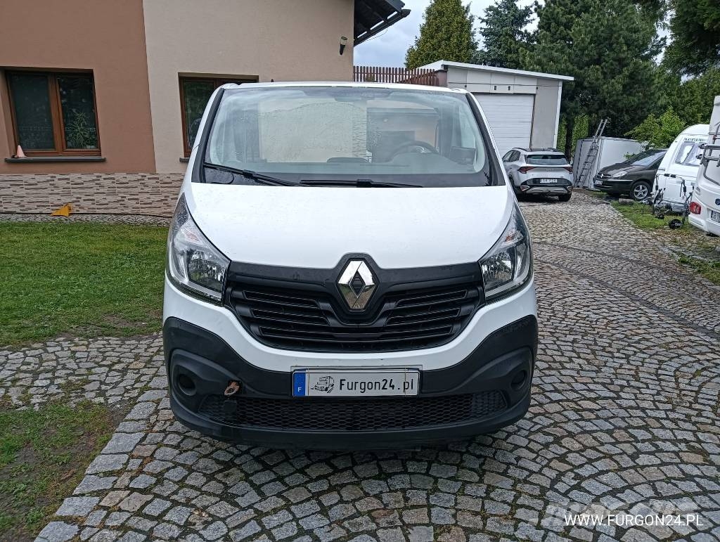 Renault TRAFIC PLATFORMA DO ZABUDOWY NR 904 شاحنة مقفلة