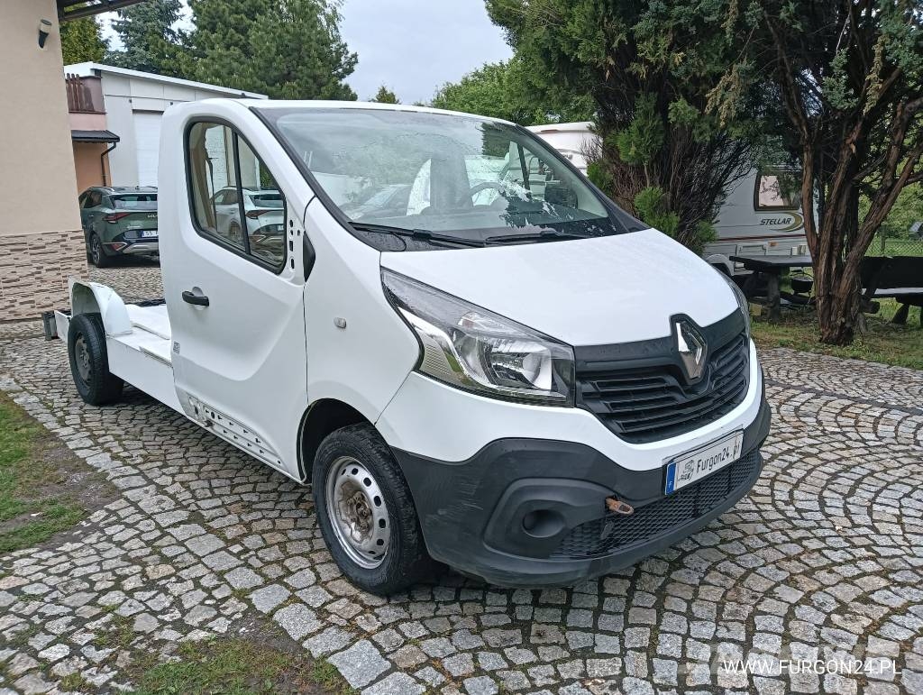 Renault TRAFIC PLATFORMA DO ZABUDOWY NR 904 شاحنة مقفلة