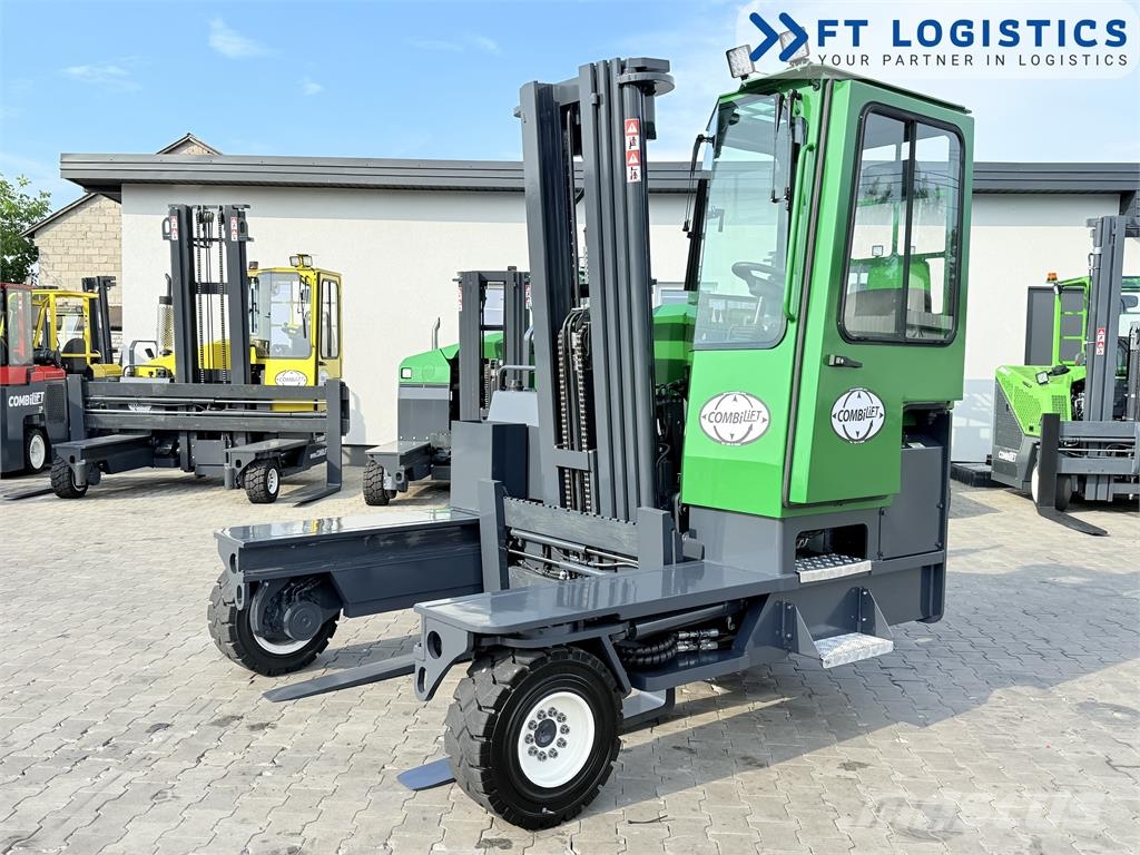 Combilift C5000XL | DIESEL | TRIPLEX 5550 MM | FORK POSITION 全方向リーチ型フォークリフト