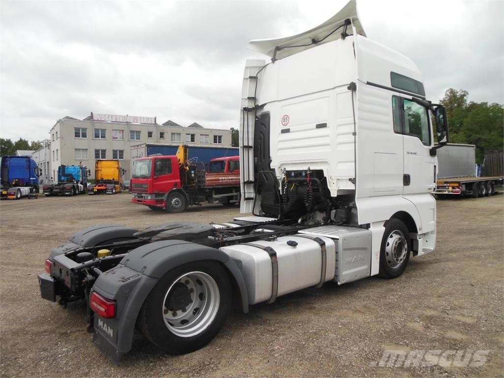 MAN TGX 18.460 XXL, LowDeck, Retarder Vetopöytäautot