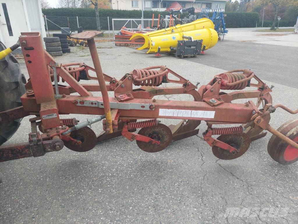 Agrolux AT 487 AX Vanlige ploger