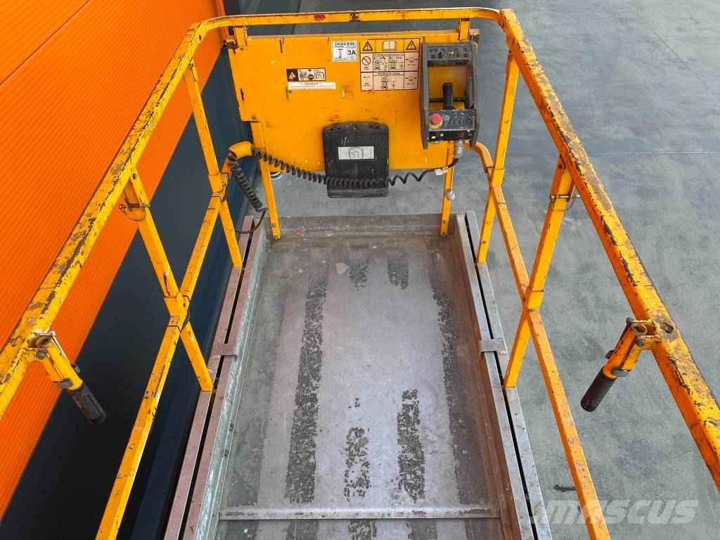 JLG 3246 ES Sakselifter