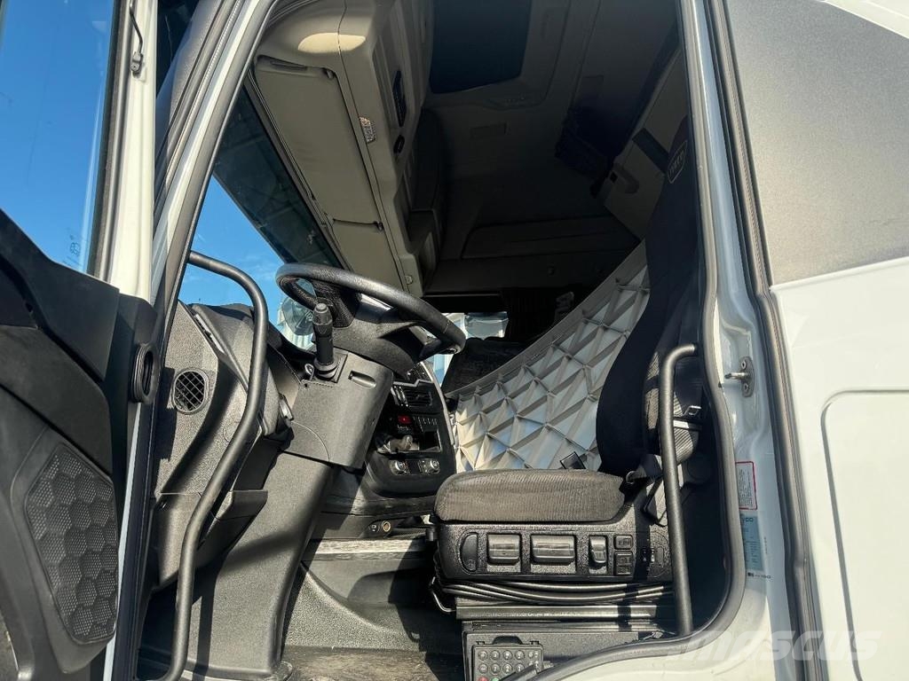 Iveco S-WAY 460 4X2 EURO 6 + INTARDER + ALCOA Naudoti vilkikai