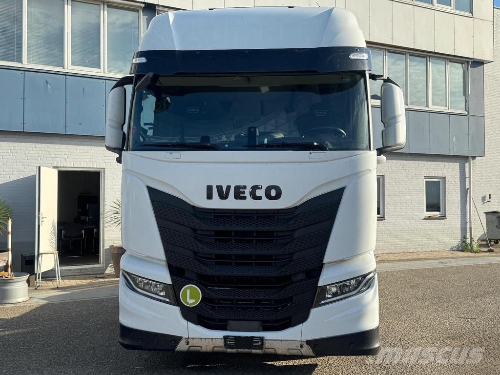 Iveco S-WAY 460 4X2 EURO 6 + INTARDER + ALCOA Naudoti vilkikai