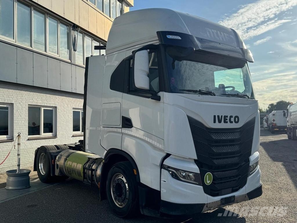 Iveco S-WAY 460 4X2 EURO 6 + INTARDER + ALCOA Naudoti vilkikai