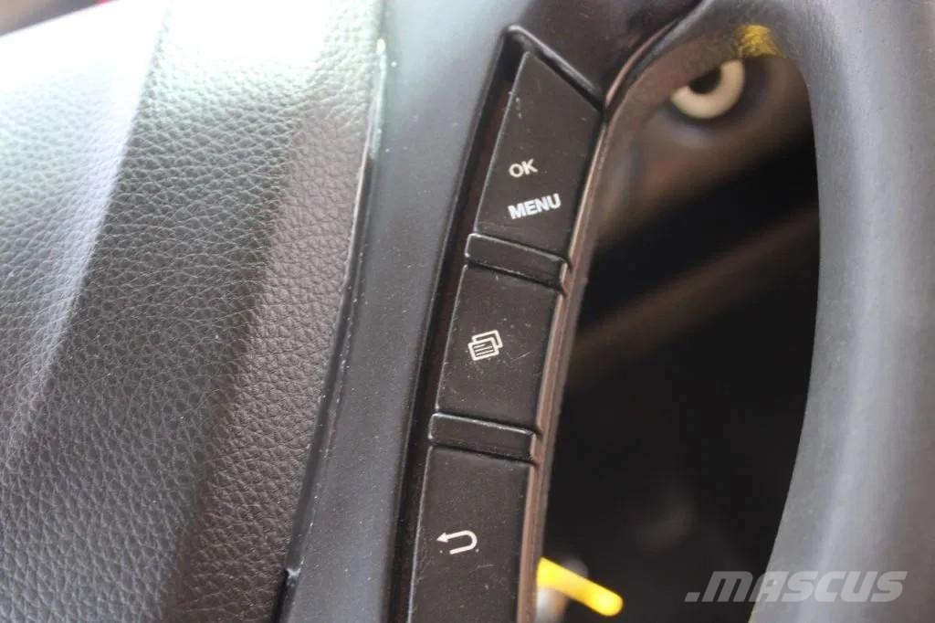 Iveco Eurocargo 120E21 + Euro 6 + Dhollandia Lift + euro شاحنات ذات هيكل صندوقي