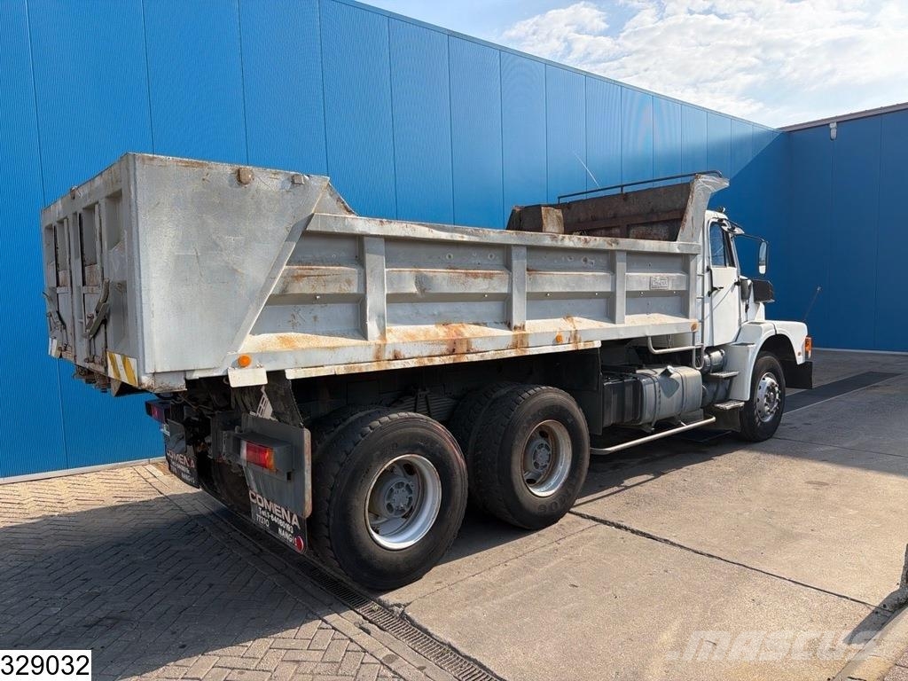Volvo N 1064 6x4, leaf suspension, PTO, hydraulics شاحنات قلابة