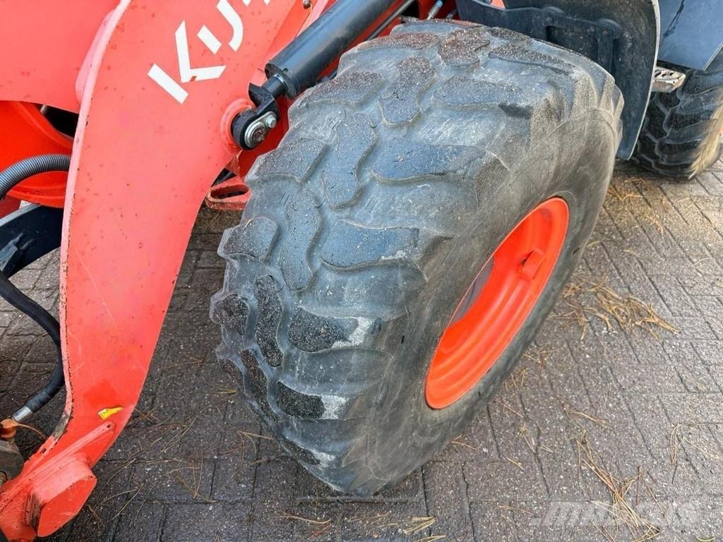 Kubota R 070 - 4x4 KNIKLADER - Mini-SHOVEL - RADLADER + V Utovarivači na točkove