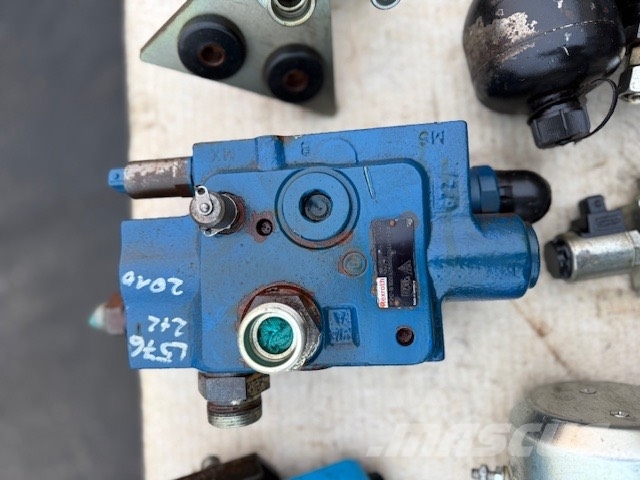 Liebherr L 576 hydraulic motor 11000536 Hidráulica