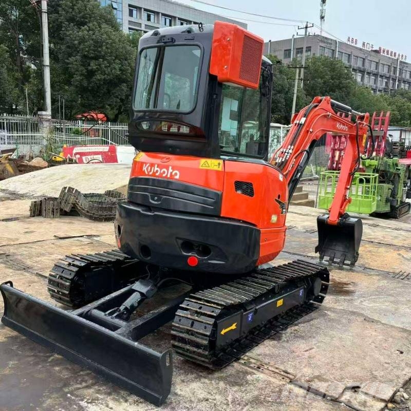 Kubota U 35 소형 굴삭기 7톤 미만