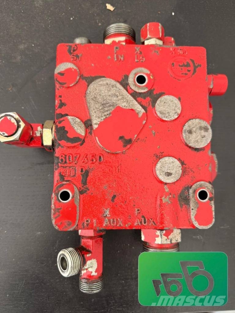 McCormick MTX 185 Rexroth 607450 Priority Valve الشاسيه والتعليق