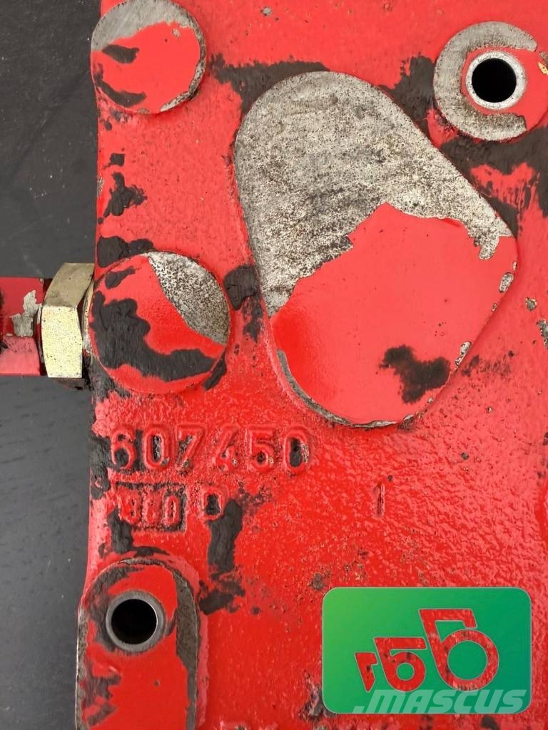 McCormick MTX 185 Rexroth 607450 Priority Valve الشاسيه والتعليق