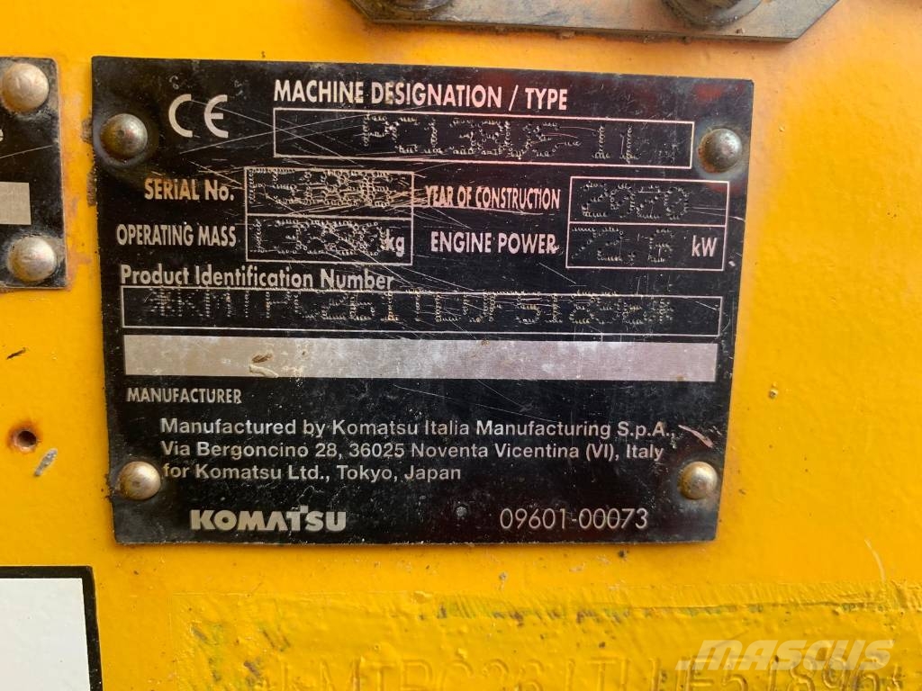 Komatsu PC 138 US-11 Excavadoras sobre orugas