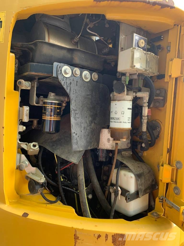 Komatsu PC138US-11 Vikšriniai ekskavatoriai