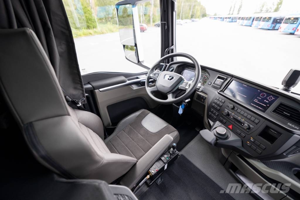 MAN TGS 35.520 8x4-4 BL CH شاحنات الرافعات