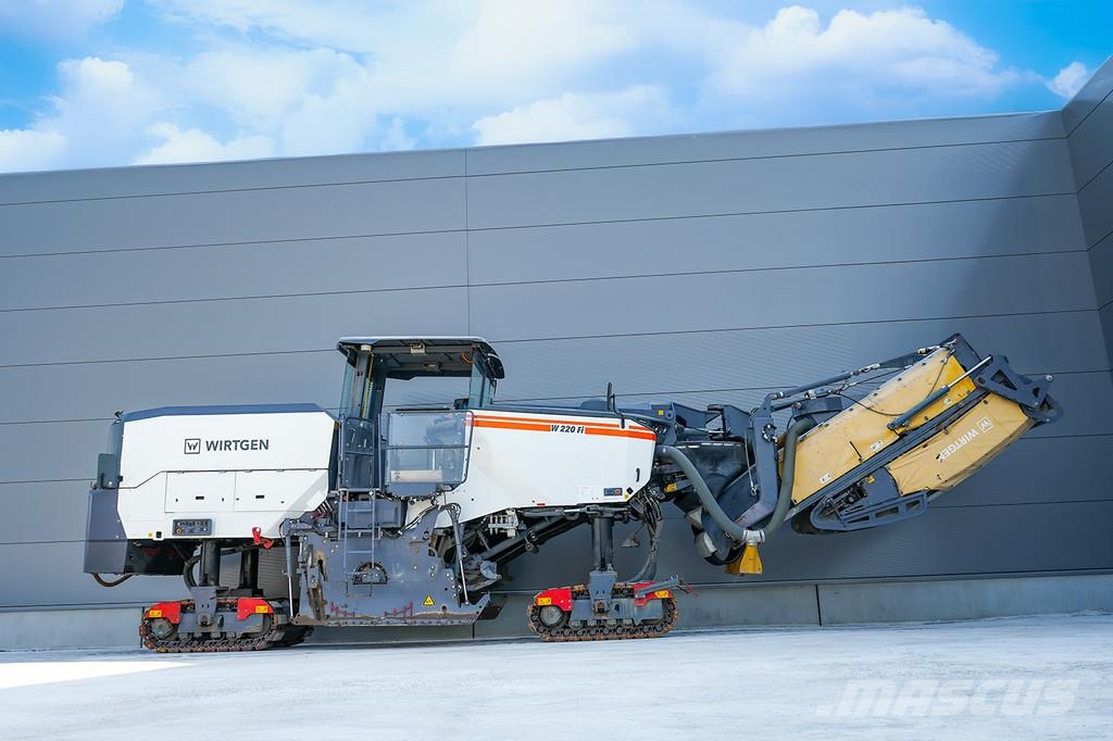 Wirtgen W 220 FI アスファルトコールドミリングマシーン