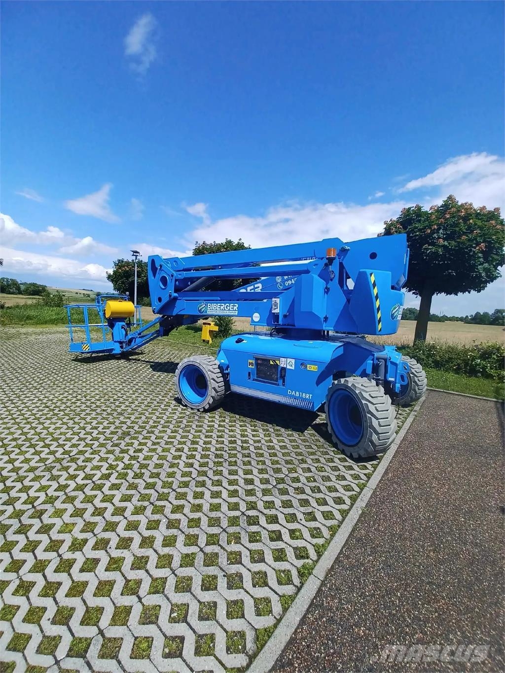 Magni DAB 18 RT Knikarmhoogwerkers