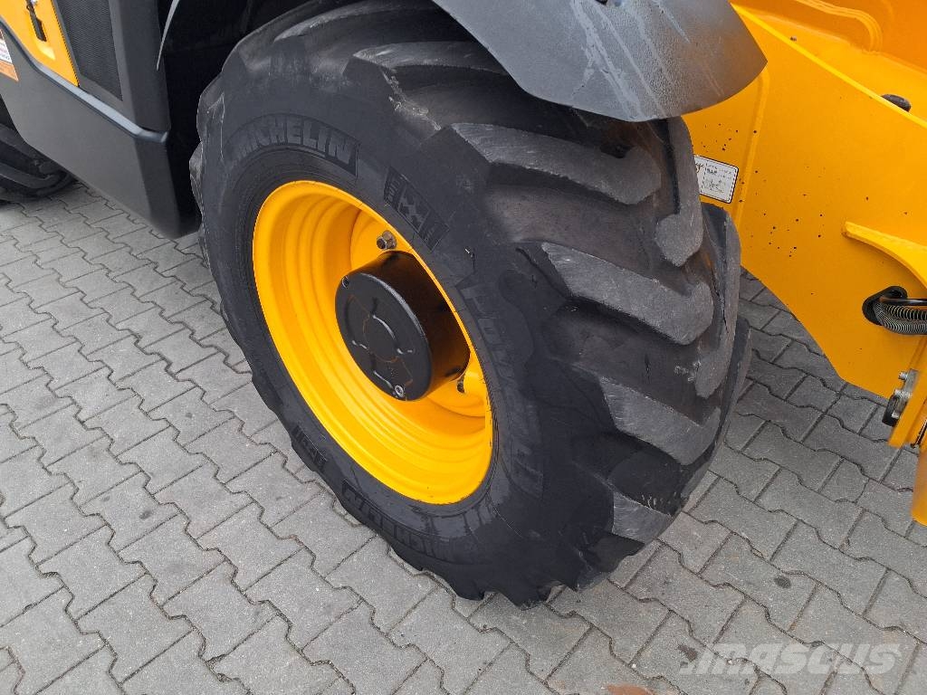 JCB 540-180 Hi Viz Телескопічні навантажувачі