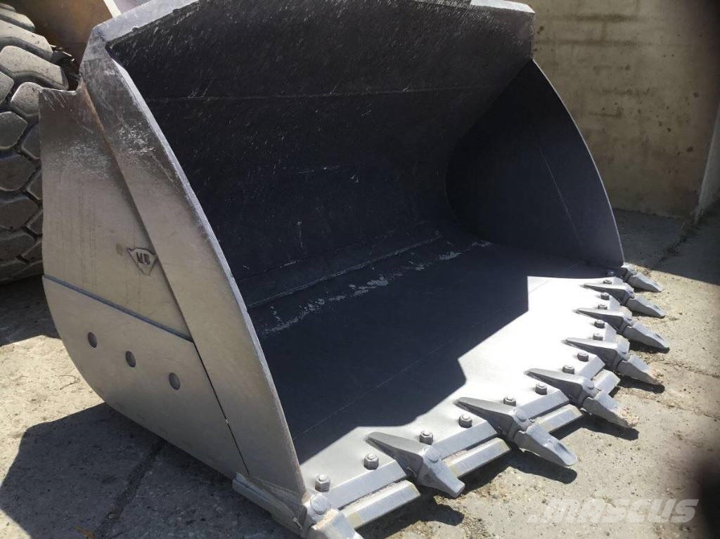 CAT 972 K Gumikerekes homlokrakodók