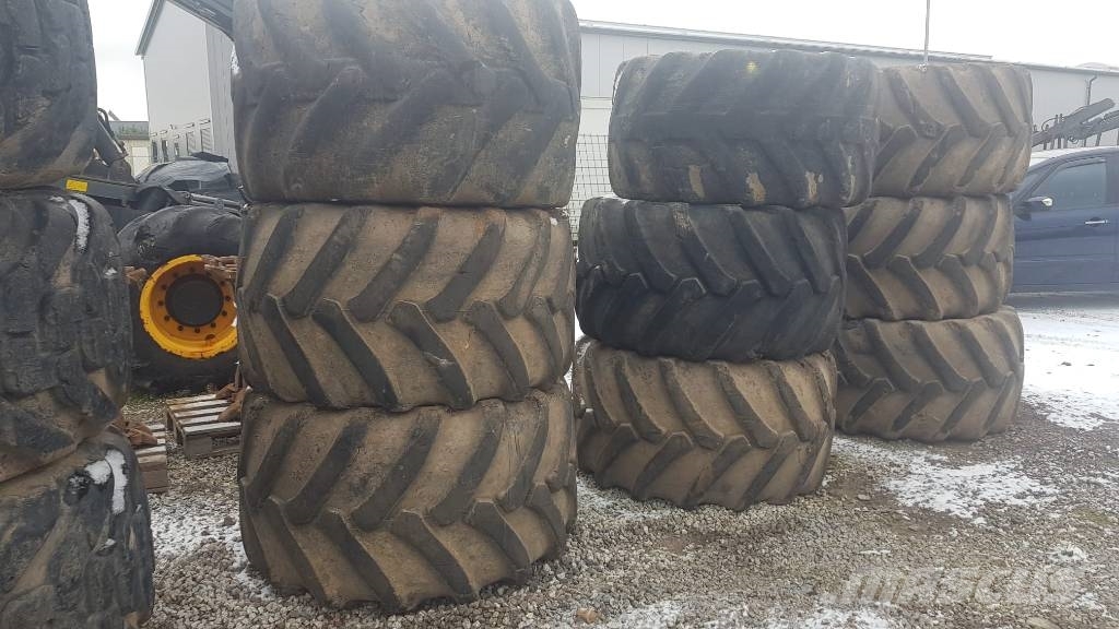 Nokian 710/45-26.5 Renkaat ja vanteet