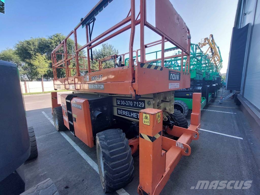 JLG 330 LRT Sakselifter
